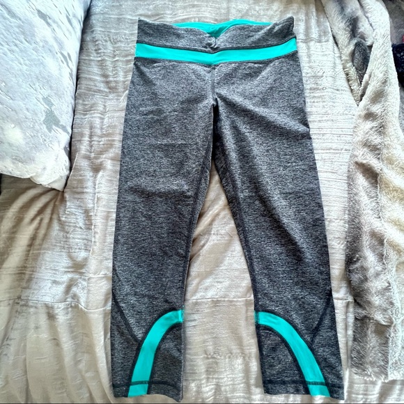 Lululemon Leggings | Size 6 - Picture 3 of 8
